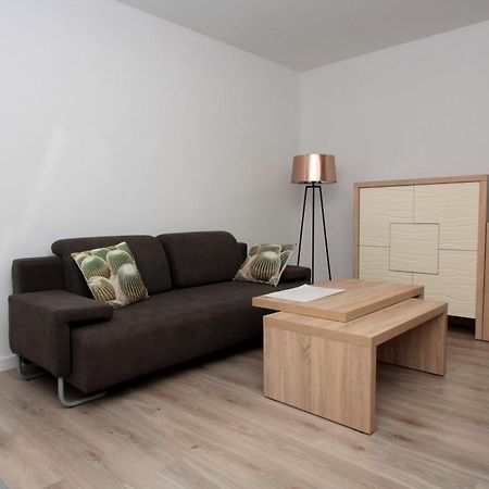100-Sio Apartamenty Кошалин Екстериор снимка
