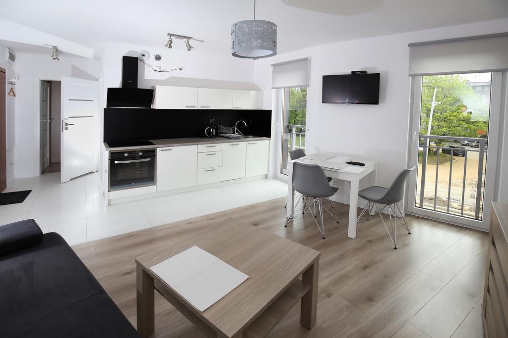 100-Sio Apartamenty Кошалин Екстериор снимка