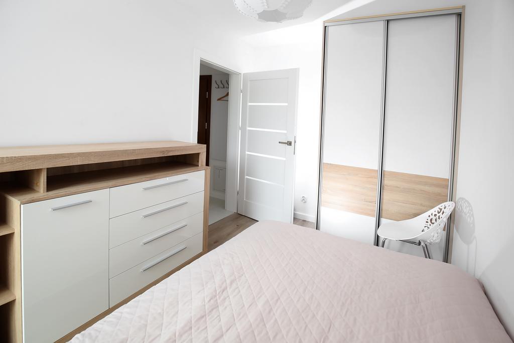100-Sio Apartamenty Кошалин Екстериор снимка